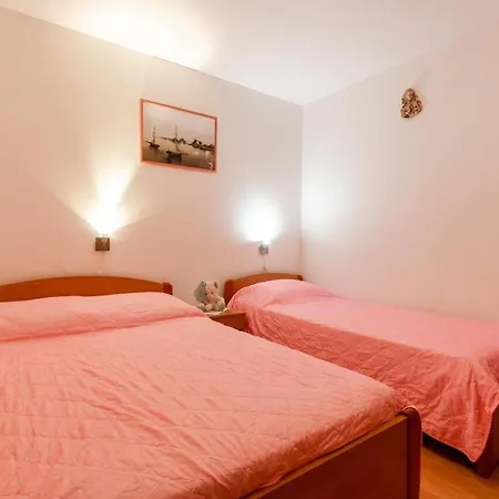 House Ivana بيت للعطل *